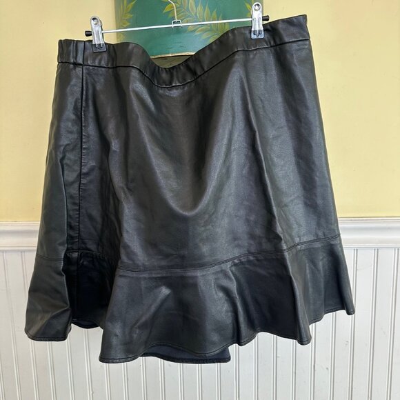 Eloquii Elements Black Faux Leather Knee-Length Skirt Size 20 - Picture 1 of 7
